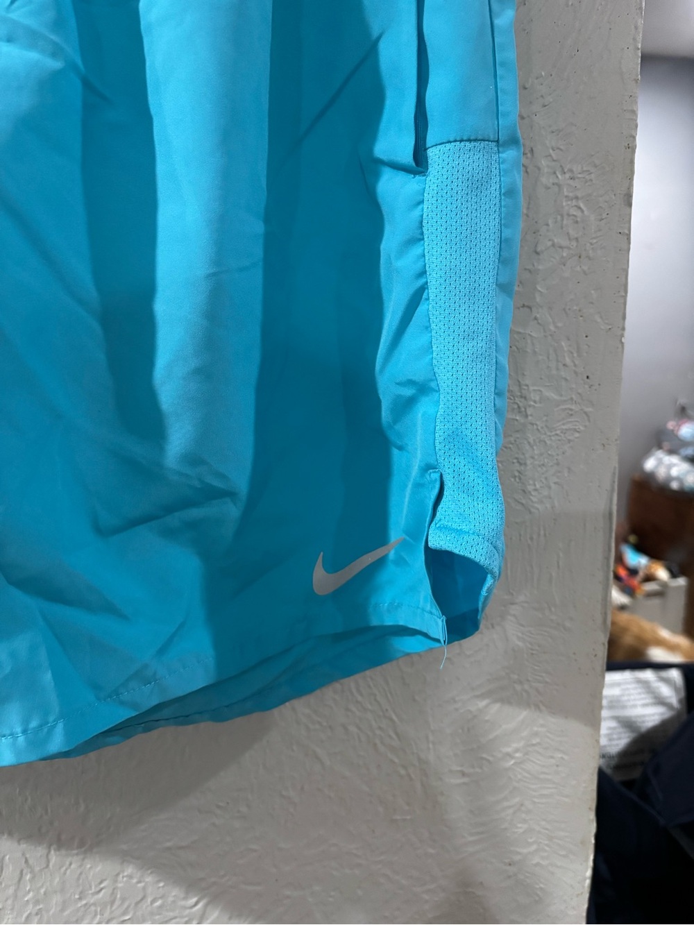 Nike lined athletic workout running shorts in bright blue men’s size Medium - Picture 2 of 5